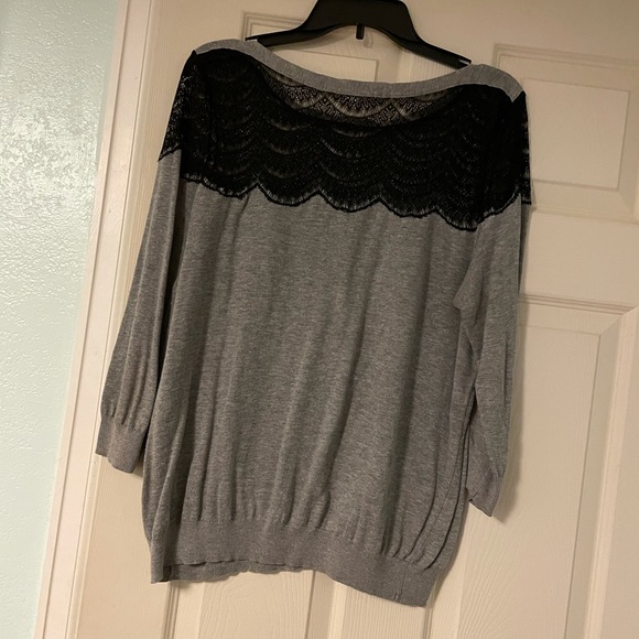 Pretty Lauren Conrad sweater with lace detail, XL - Picture 5 of 5